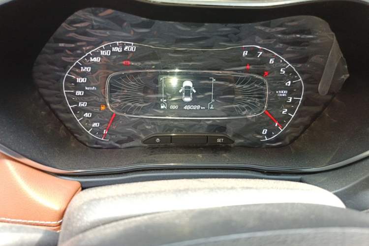 Used Baojun 510 2017 1.5L Manual Luxury Model Odometer Close Up