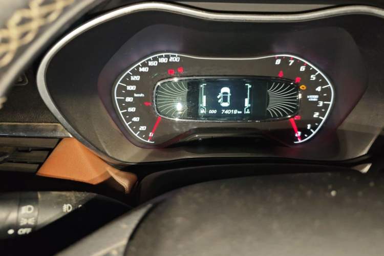 Used Baojun 510 2017 1.5L Manual Luxury Model Odometer Close Up