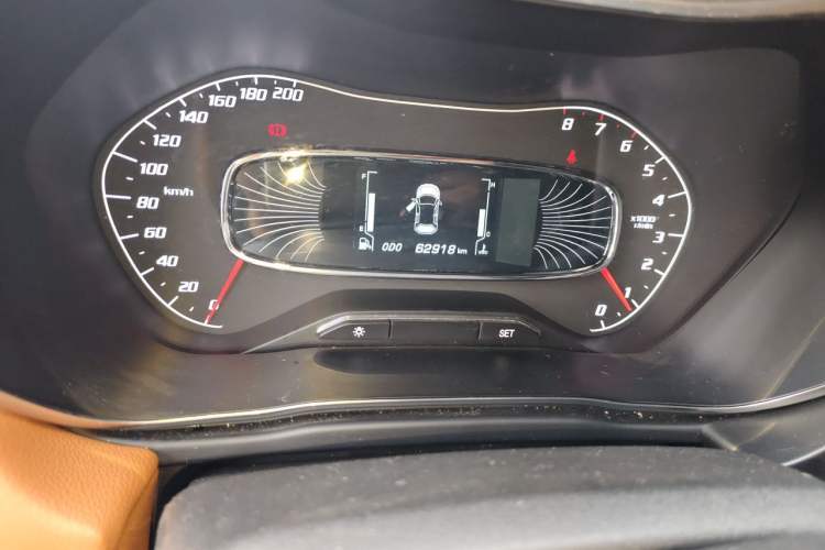 Used Baojun 510 2017 1.5L Manual Luxury Model Odometer Close Up