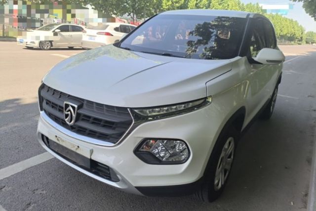 Used Baojun 510 2017 1.5L manual Comfort trim
