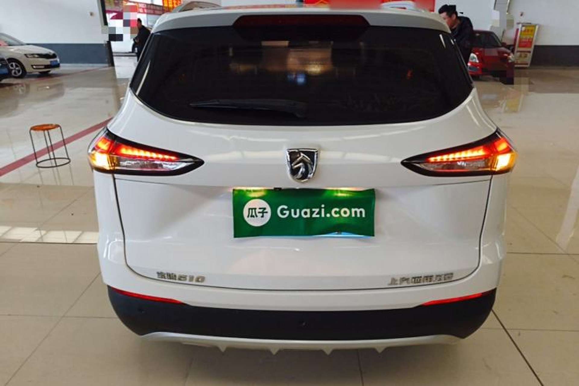 Used Baojun 510 2017 1.5L manual Comfort trim Rear