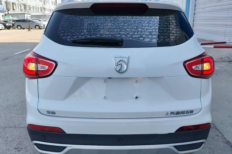 Used Baojun 510 2017 1.5L Manual Fashion Model Rear