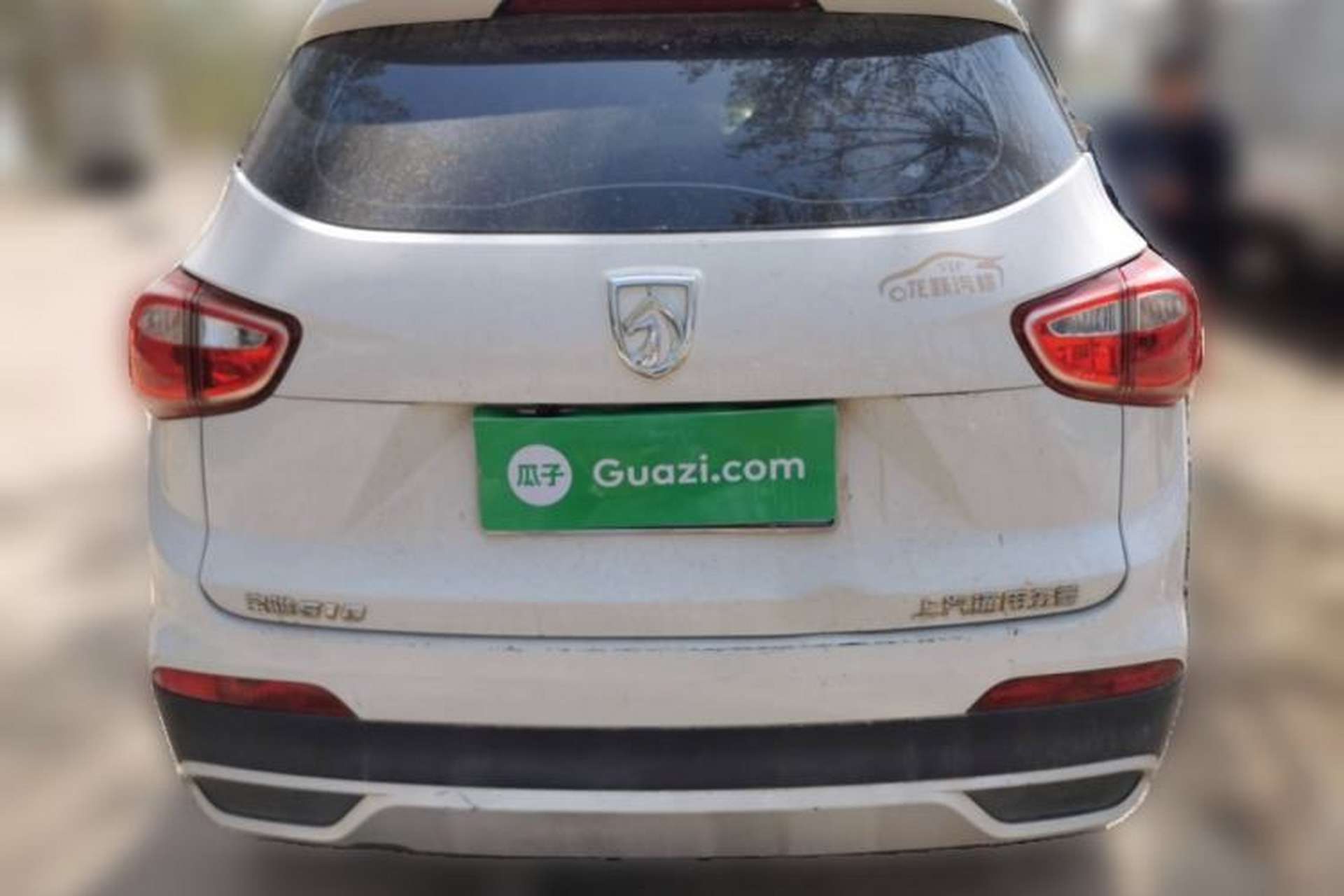 Used Baojun 510 2017 1.5L manual Comfort trim Rear