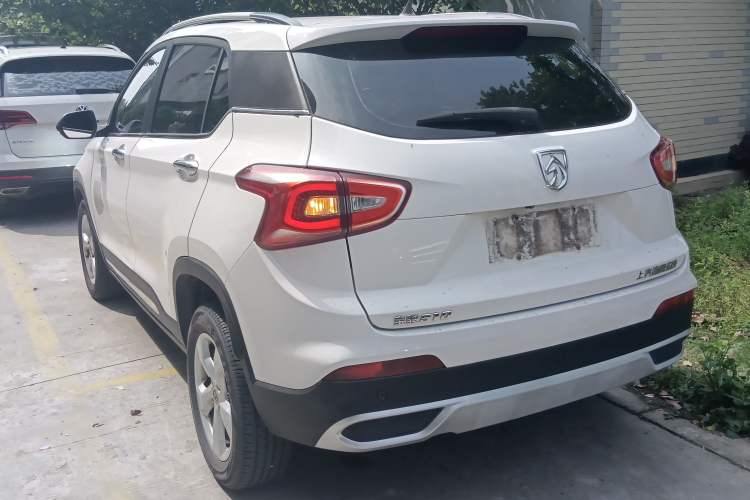 Used Baojun 510 2017 1.5L Manual Fashion Model Rear Left 45 Deg