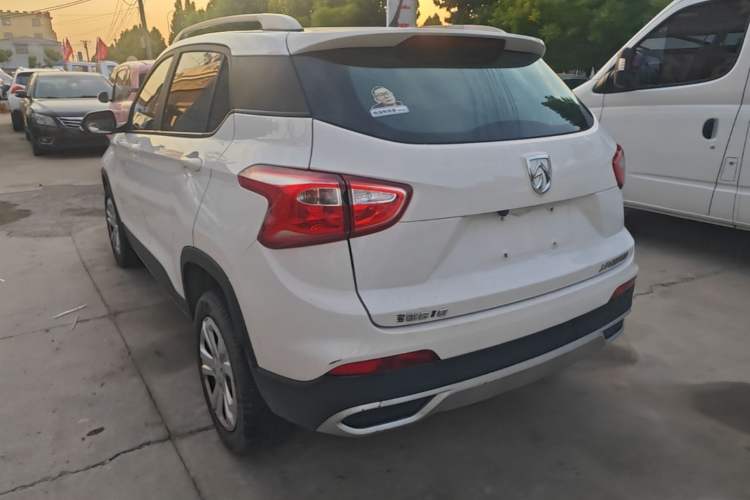 Used Baojun 510 2017 1.5L manual Comfort trim Rear Left 45 Deg