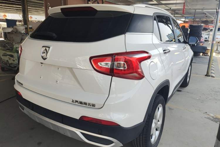 Used Baojun 510 2017 1.5L Manual Fashion Model Rear Right 45 Deg