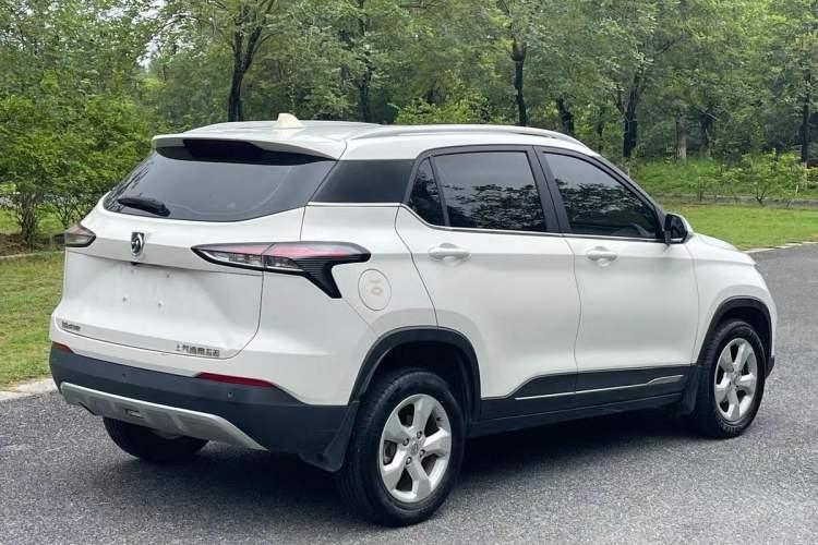 Used Baojun 510 2017 1.5L Automatic Fashion Model Rear Right 45 Deg