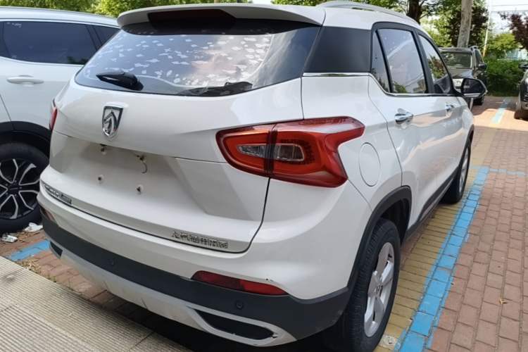 Used Baojun 510 2017 1.5L Automatic Fashion Model Rear Right 45 Deg