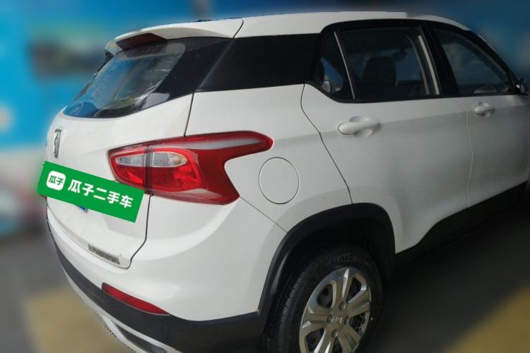Used Baojun 510 2017 1.5L manual Comfort trim Rear Right 45 Deg