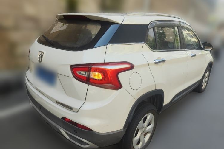 Used Baojun 510 2017 1.5L manual Comfort trim Rear Right 45 Deg