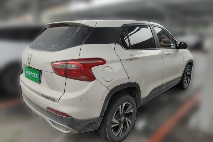 Used Baojun 510 2017 1.5L manual Comfort trim Rear Right 45 Deg