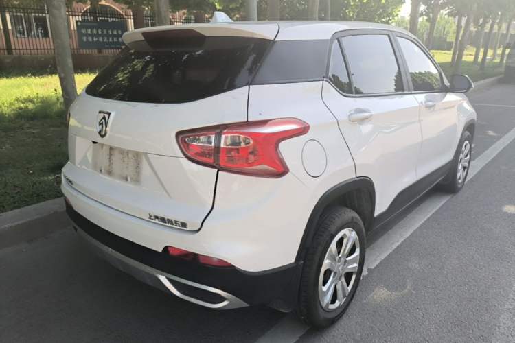 Used Baojun 510 2017 1.5L manual Comfort trim Rear Right 45 Deg