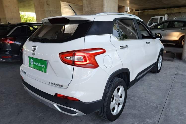 Used Baojun 510 2017 1.5L Automatic Fashion Model Rear Right 45 Deg