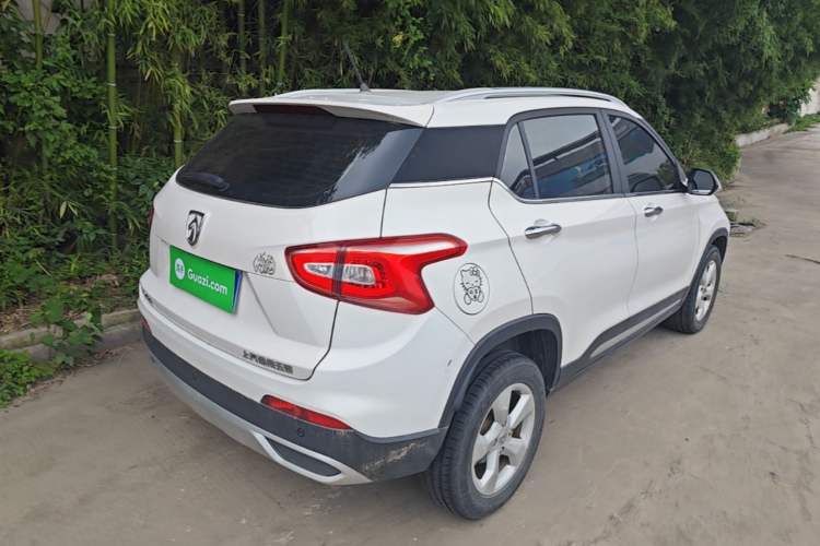 Used Baojun 510 2017 1.5L Automatic Fashion Model Rear Right 45 Deg