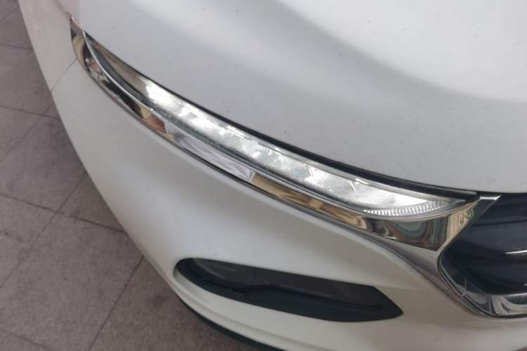 Used Baojun 510 2017 1.5L Automatic Luxury Model Right Front Headlight