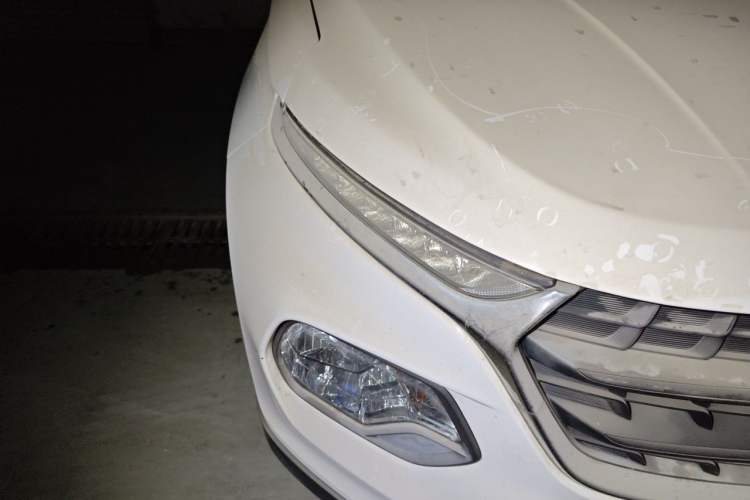 Used Baojun 510 2017 1.5L manual Comfort trim Right Front Headlight