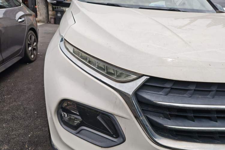 Used Baojun 510 2017 1.5L Automatic Luxury Model Right Front Headlight