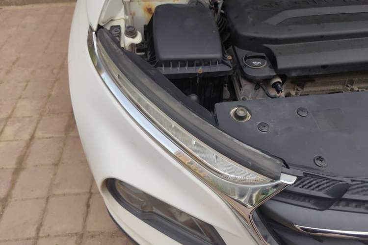 Used Baojun 510 2017 1.5L Automatic Luxury Model Right Front Headlight