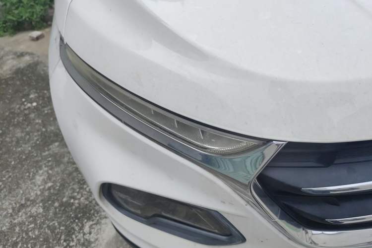 Used Baojun 510 2017 1.5L Automatic Luxury Model Right Front Headlight