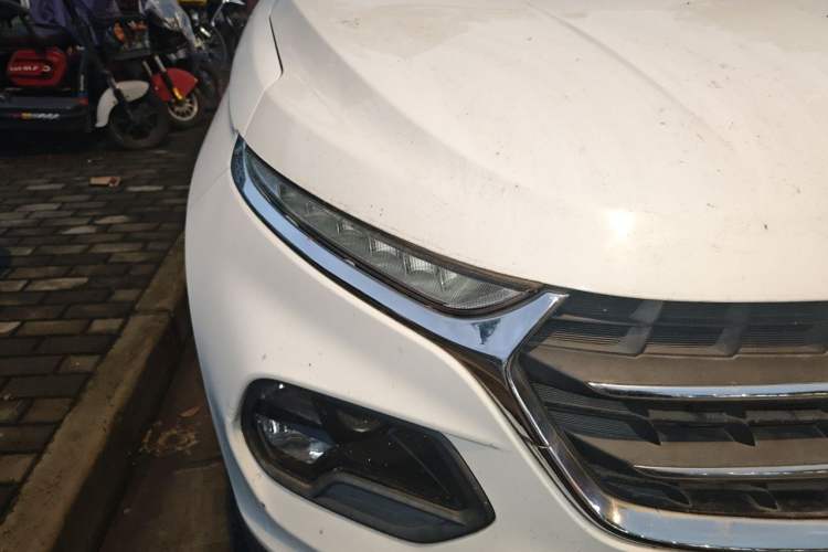 Used Baojun 510 2017 1.5L Manual Luxury Model Right Front Headlight
