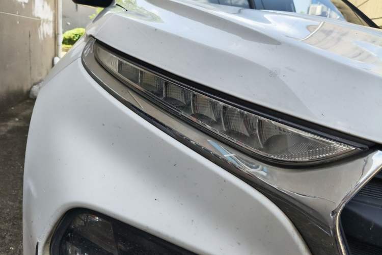 Used Baojun 510 2017 1.5L Automatic Luxury Model Right Front Headlight