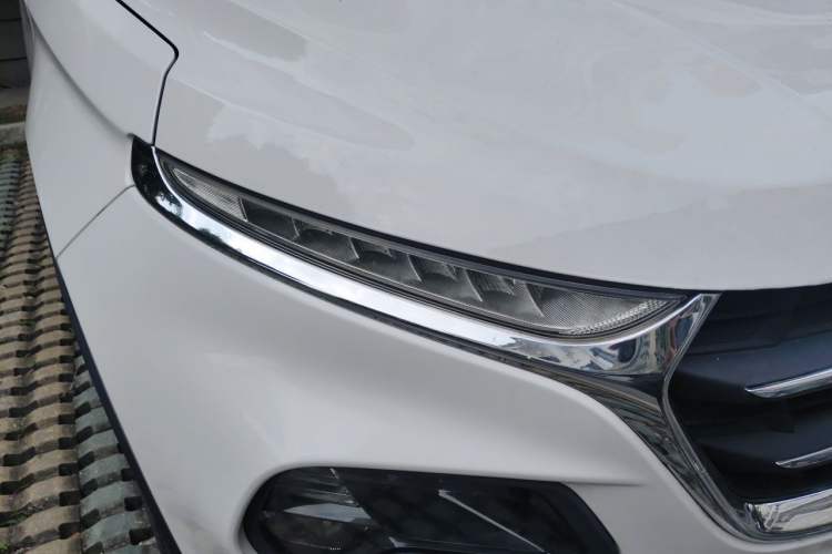 Used Baojun 510 2017 1.5L Manual Luxury Model Right Front Headlight