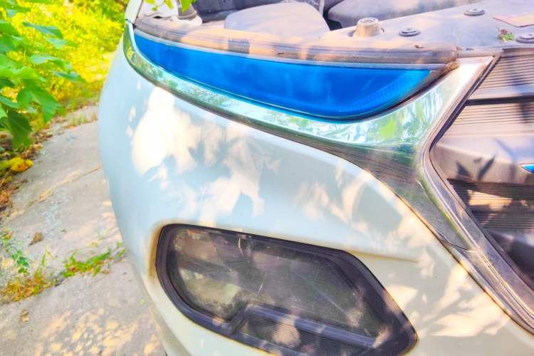 Used Baojun 510 2017 1.5L Automatic Fashion Model Right Front Headlight