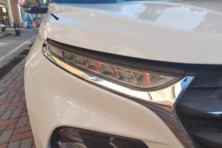Used Baojun 510 2017 1.5L Automatic Luxury Model Right Front Headlight