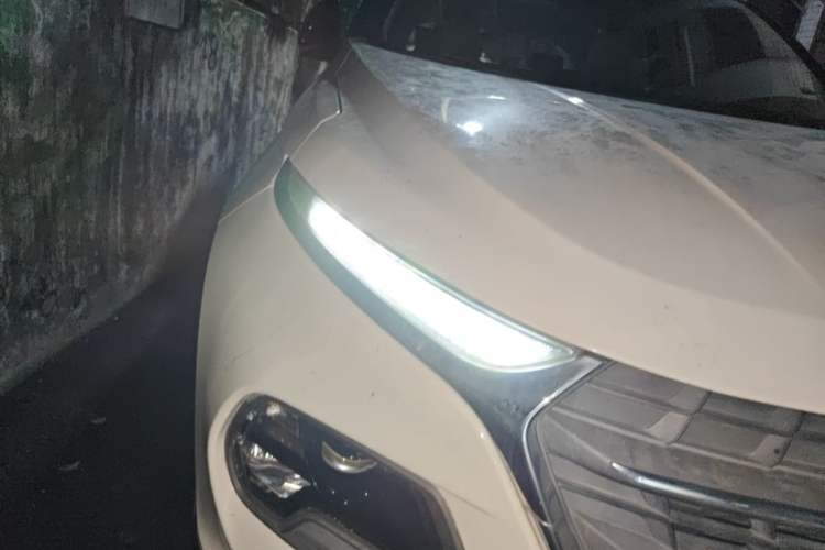 Used Baojun 510 2017 1.5L Automatic Luxury Model Right Front Headlight
