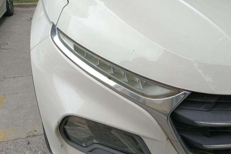Used Baojun 510 2017 1.5L manual Comfort trim Right Front Headlight