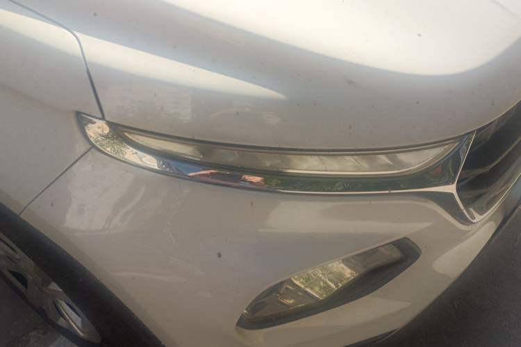 Used Baojun 510 2017 1.5L manual Comfort trim Right Front Headlight