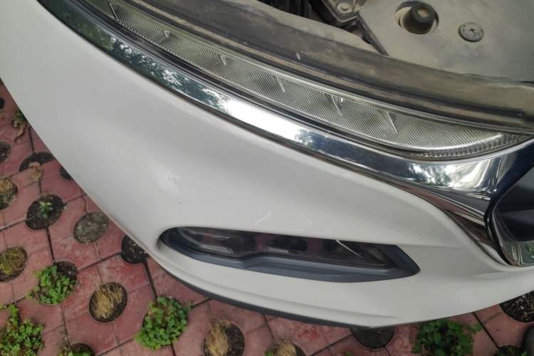 Used Baojun 510 2017 1.5L Automatic Luxury Model Right Front Headlight