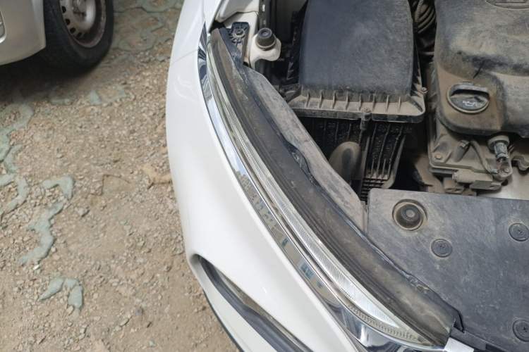 Used Baojun 510  Right Front Headlight