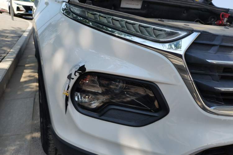Used Baojun 510 2017 1.5L Automatic Luxury Model Right Front Headlight