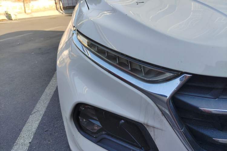 Used Baojun 510 2017 1.5L Manual Luxury Model Right Front Headlight