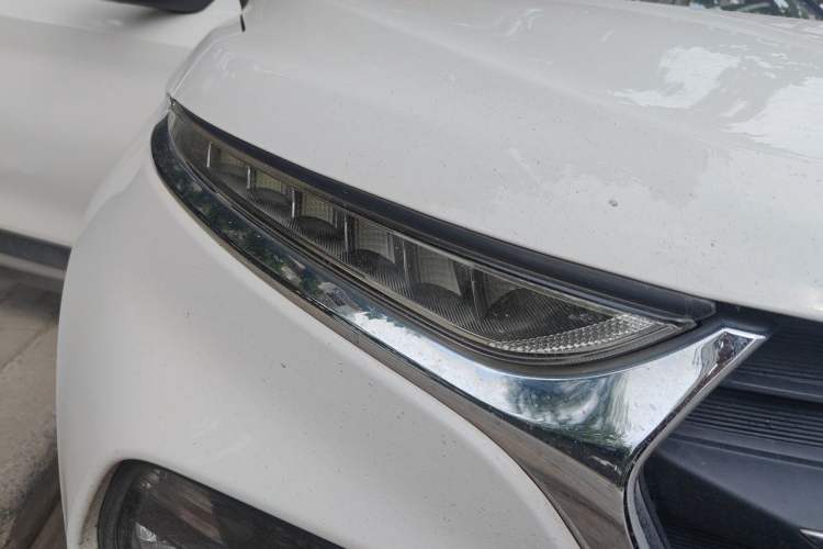 Used Baojun 510 2017 1.5L Automatic Luxury Model Right Front Headlight