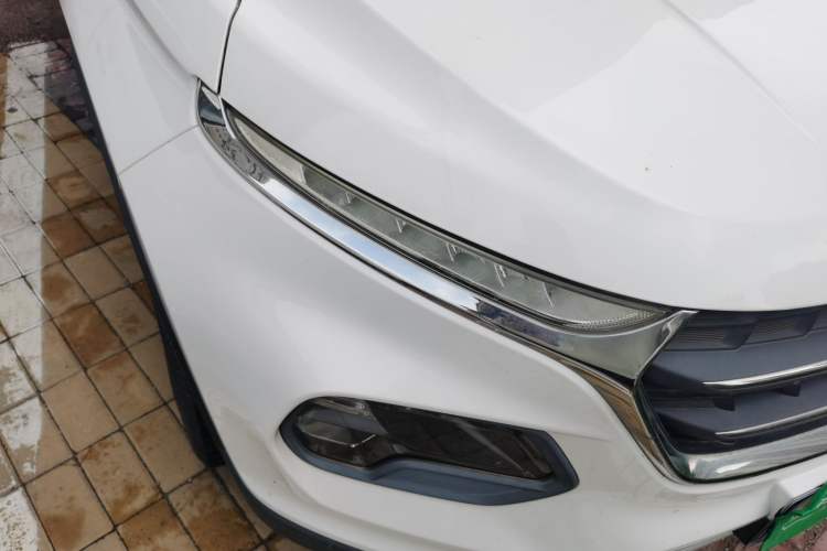 Used Baojun 510 2017 1.5L Automatic Fashion Model Right Front Headlight