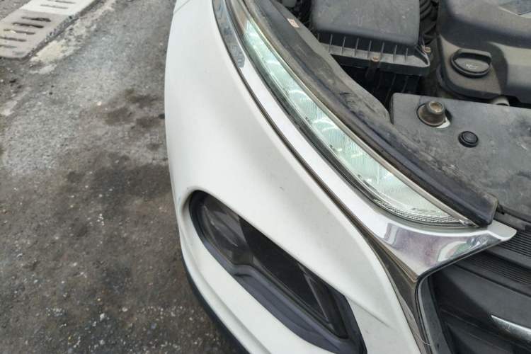 Used Baojun 510 2017 1.5L Automatic Luxury Model Right Front Headlight