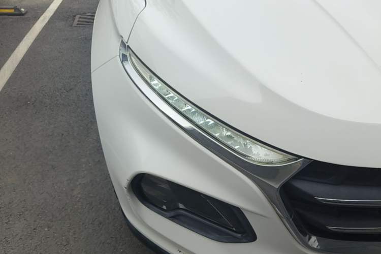 Used Baojun 510 2017 1.5L Automatic Luxury Model Right Front Headlight