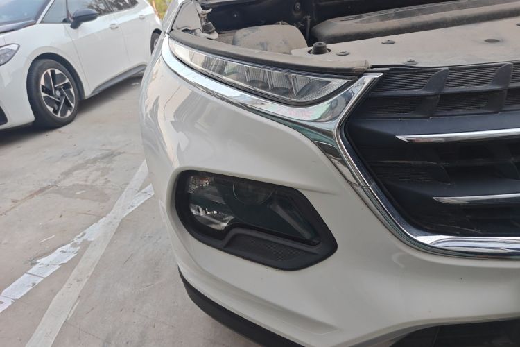 Used Baojun 510 2017 1.5L Manual Luxury Model Right Front Headlight