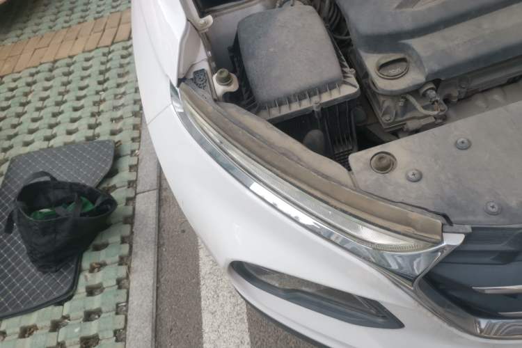 Used Baojun 510 2017 1.5L Automatic Luxury Model Right Front Headlight