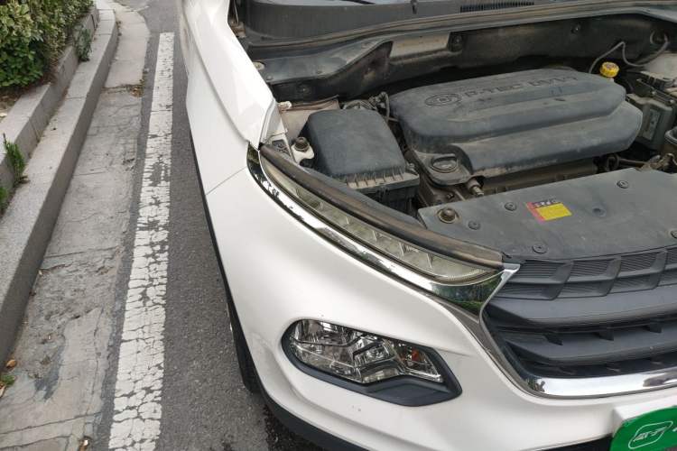 Used Baojun 510 2017 1.5L manual Comfort trim Right Front Headlight