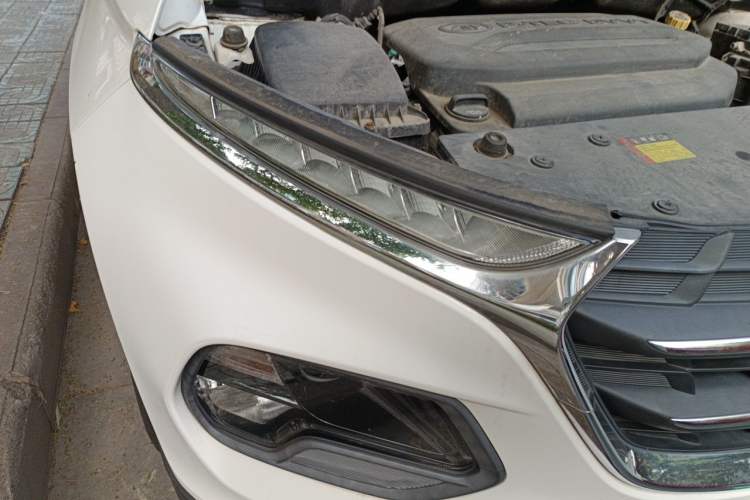 Used Baojun 510 2017 1.5L Automatic Luxury Model Right Front Headlight