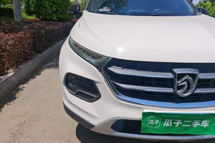 Used Baojun 510 2017 1.5L Automatic Luxury Model Right Front Headlight