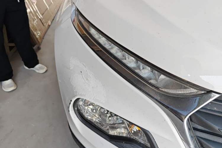 Used Baojun 510 2017 1.5L manual Comfort trim Right Front Headlight