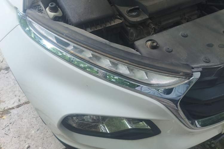 Used Baojun 510 2017 1.5L manual Comfort trim Right Front Headlight