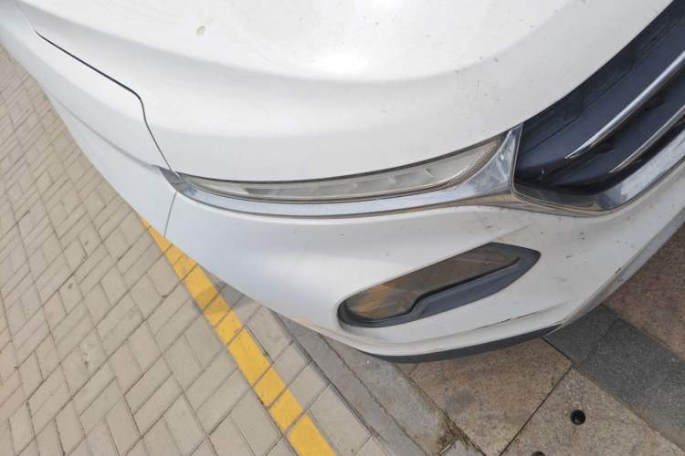 Used Baojun 510 2017 1.5L Manual Luxury Model Right Front Headlight
