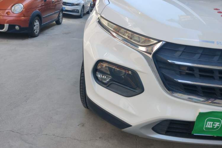 Used Baojun 510 2017 1.5L Manual Luxury Model Right Front Headlight