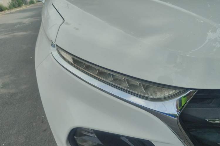 Used Baojun 510 2017 1.5L manual Comfort trim Right Front Headlight