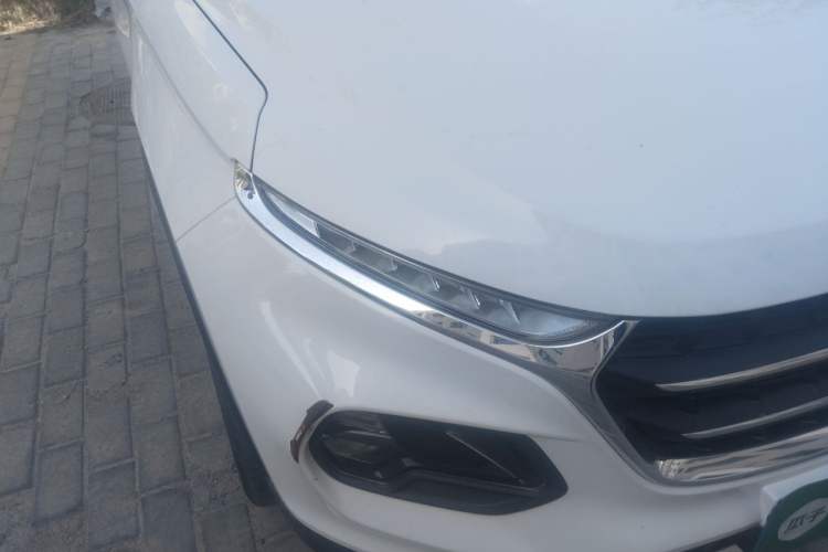Used Baojun 510 2017 1.5L manual Comfort trim Right Front Headlight